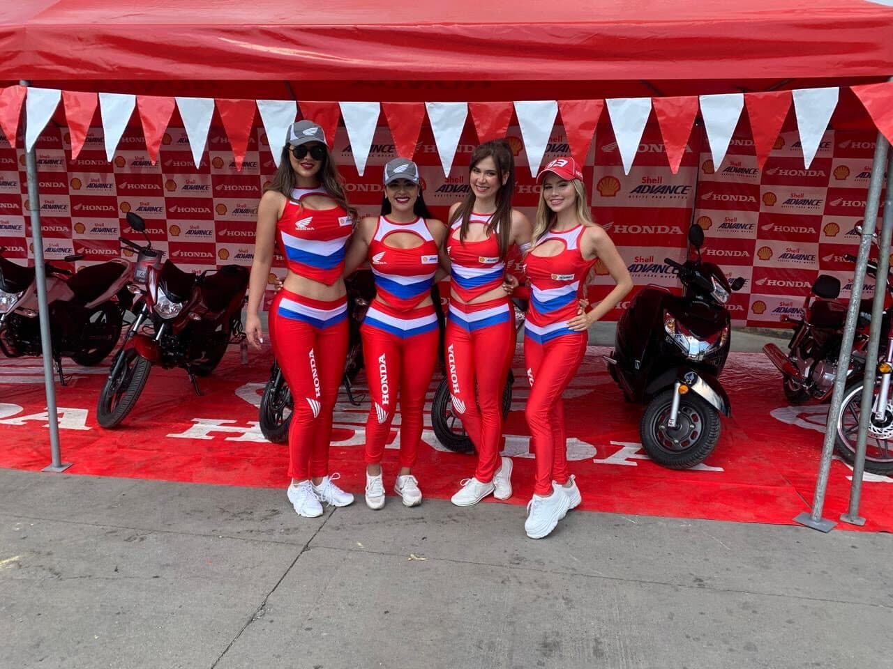 Uniformes y promocionales
